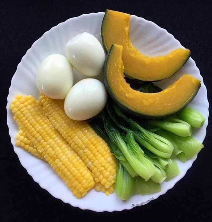 पौष्टिक भोजन की एक झलक पौष्टिक भोजन की एक झलक