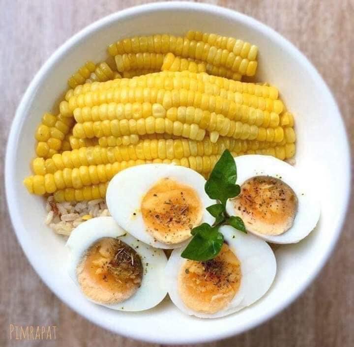 पौष्टिक भोजन की एक झलक पौष्टिक भोजन की एक झलक