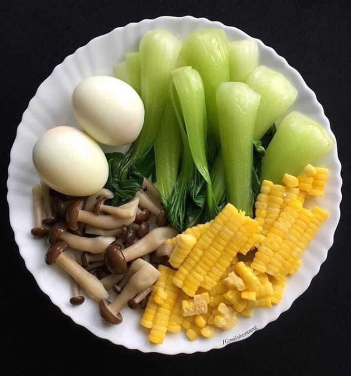 पौष्टिक भोजन की एक झलक पौष्टिक भोजन की एक झलक