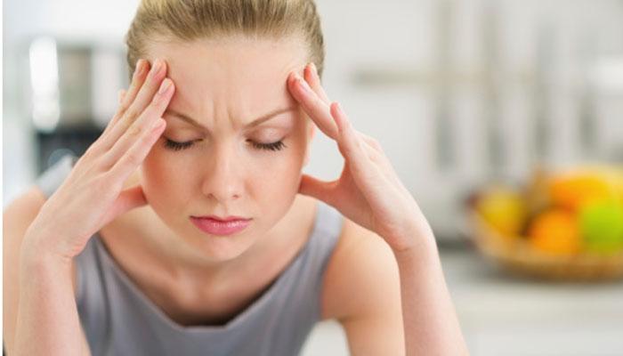 सर दर्द से राहत के लिए करें ये घरेलु उपचार