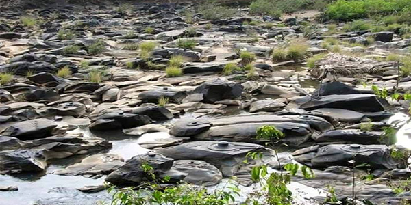नदी में बसे सहस्त्रलिंगो का रहस्य नदी में बसे सहस्त्रलिंगो का रहस्य