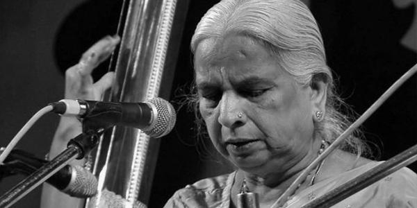 ठुमरी गायिका गिरिजा देवी हासिल कर चुकी हैं कई पुरस्कार और सम्मान ठुमरी गायिका गिरिजा देवी हासिल कर चुकी हैं कई पुरस्कार और सम्मान