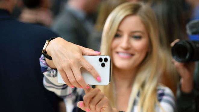 iPhone 11 के ट्रिपल कैमरा तकनीक में नया क्या? iPhone 11 के ट्रिपल कैमरा तकनीक में नया क्या?